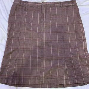 Brown plaid pleated skirt
